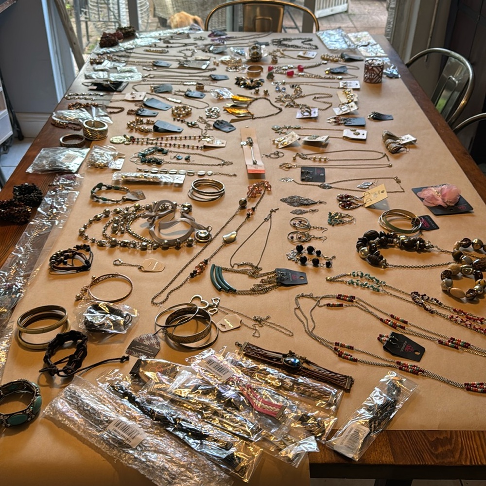 Lot of Paparazzi Jewelry 130+ pieces